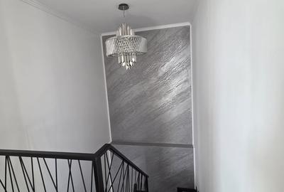 Casă cu 5 camere cu Teren 210 Mp în Odăi - 1