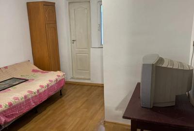 Apartament cu 3 camere decomandat în Turnu - 4