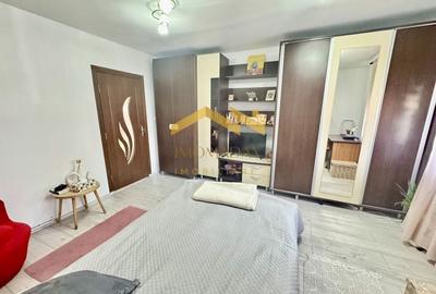 Lunei-Apartament 1 Camera-Centrala Proprie
