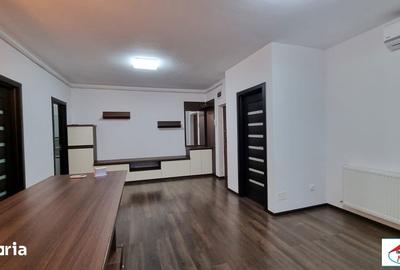 Apartament cu 3 camere în Central - 1