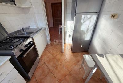 Apartament cu 3 camere semidecomandat, mobilat în Podu Roș - 2