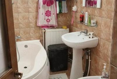 Apartament cu 2 camere decomandat în Fălticeni - 4