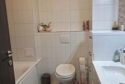 Apartament cu 3 camere decomandat în Zona industrială - 12