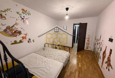 Apartament cu 3 camer, semidecomandat, in cartierul Rovine - 4