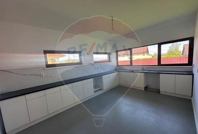 Casa finisata de vanzare in Lapusel Casa finisata de vanzare in Lapusel - 4