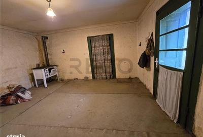 Casă cu 3 camere cu Teren 7900 Mp în Ciumeghiu - 1