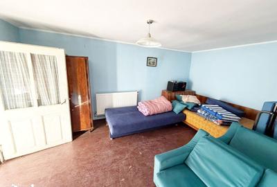 Casă cu 4 camere cu Teren 1669 Mp în Livada - 6