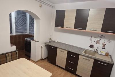 Apartament cu 3 camere semidecomandat în Torontalului - 9