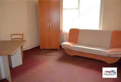 Apartament 1 Camera de Vanzare Zona Pandurilor - 1