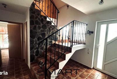 Casă cu 6 camere cu Teren 2000 Mp în Porumbacu de Jos - 12