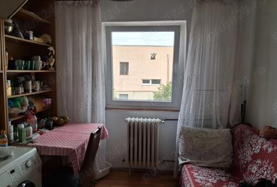 Vand apartament cu 2 camere,27 mp,izolat,mobilat. - 2