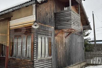 Casă cu 4 camere cu Teren 1170 Mp în Central - 10