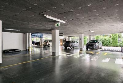 De închiriat Birou de Lux, Zona Centrlă, la Preț Promoțional - 8