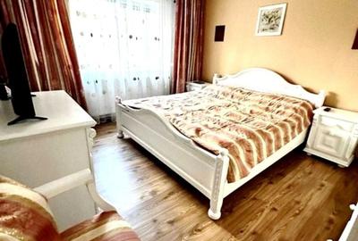 Apartament 3 camere modern,cu boxa,balcon,loc parcare,parter, zona 1 Mai - 2