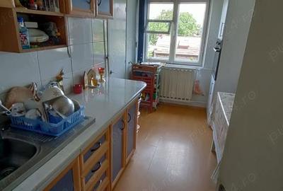 Apartament cu 2 camere decomandat în Democrației - 5
