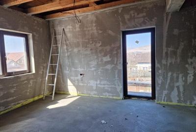 Casa individuala, 190mp, 5 camere, 4 bai, 800mp teren, Luna de Sus - 2