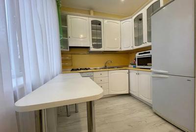 Apartament cu 3 camere decomandat în Crângași - 10