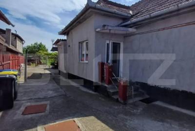 Casă cu 4 camere cu Teren 856 Mp în Turda - 1