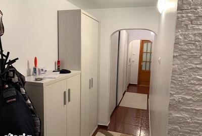 Apartament cu 3 camere decomandat în Central - 2