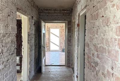 Casă cu 4 camere cu Teren 1200 Mp în Ciolpani - 6