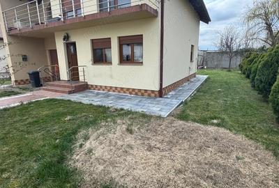 Casă cu 4 camere cu Canalizare în Ciarda Roșie - 1