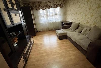 Apartament cu 3 camere decomandat în Petros - 1