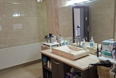 Casă cu 4 camere cu Teren 571 Mp în Popoveni - 11