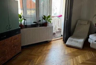 Apartament cu 3 camere decomandat în Complex Studențesc - 2