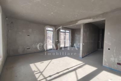 Casă individuală cu 5 camere cu Canalizare în Dâmbul Rotund