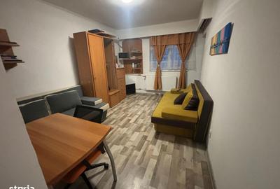 Garsonieră decomandată, mobilată în Central - 4
