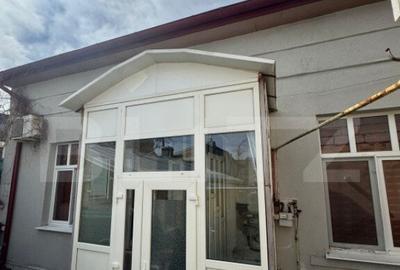 Casa cu 3 camere, 60 mp, mansarda, zona Unirii - 1