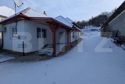 Casă individuală cu 2 camere cu Teren 1000 Mp în Vâlcele - 1