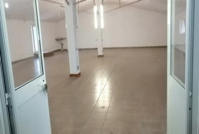 Spațiu comercial, de 150 mp, în Central - 1