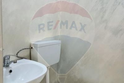 Spațiu comercial, de 35 mp, în Central - 3