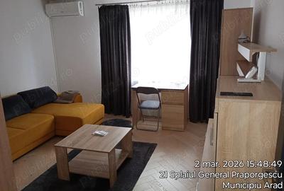 Garsonieră decomandată în Central - 2