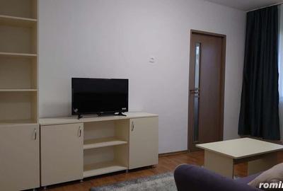Apartament cu 2 camere semidecomandat în Spitalul Județean