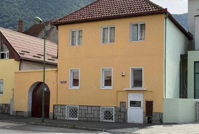 Casa de vanzare, 7 camere, Bra?ov - 2