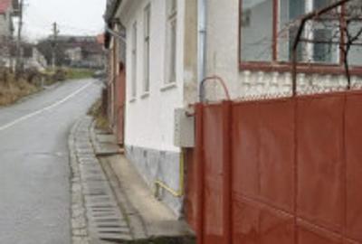 Casă cu 7 camere cu Teren 1500 Mp în Central - 3