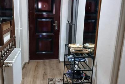 Vand apartament 2 camere luminos amenajat si mobilat langa Universitate 40.800 Euro neg. - 1