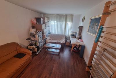 Faleza nord-apartament 4 camere decomandat cu gaze - 2