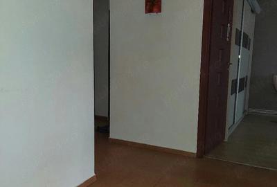 Apartament cu 3 camere decomandat în Orizont