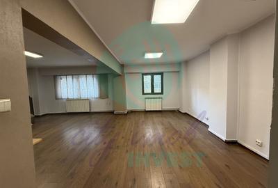 Apartament cu 4 camere decomandat, mobilat în Calea Călărașilor - 1