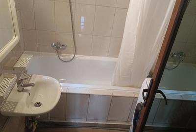 Apartament cu 2 camere decomandat în Tineretului