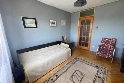 Vand apartament , 4 camere , decomandat , etaj 3 , stadion - 6