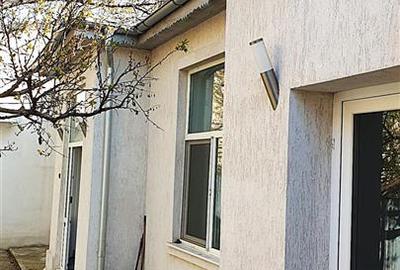 Casă individuală cu 2 camere cu Teren 151 Mp în Central - 1