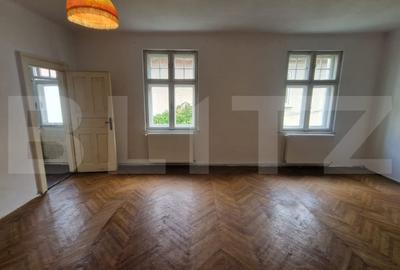Apartament in casa, cu intrare si curte individuala, beci, pod, zona Mall Afi - 12