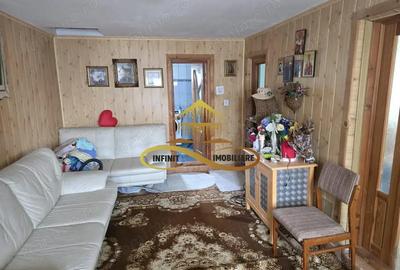 Casa de vanzare cu 5000 mp teren in Parincea cu livada si iaz Casa de vanzare cu 5000 mp teren in Parincea cu livada si iaz - 11