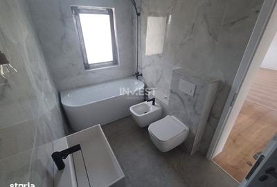 Casă cu 4 camere în Valea Ursului