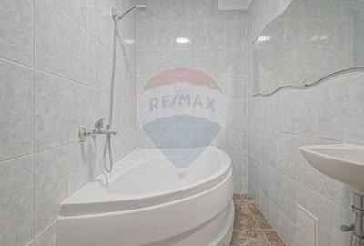 Comision 0% Casa singur in curte cartier Schei - 9