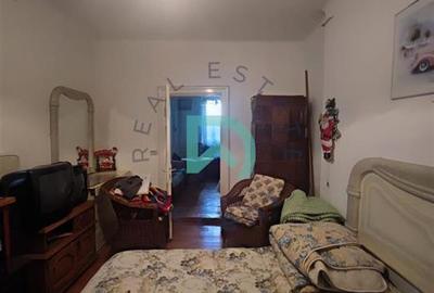 Apartament cu 4 camere semidecomandat în Central - 11